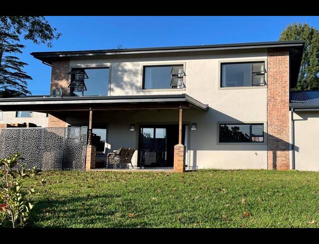 3 BEDROOM TOWNHOUSE FOR SALE IN LEONARD